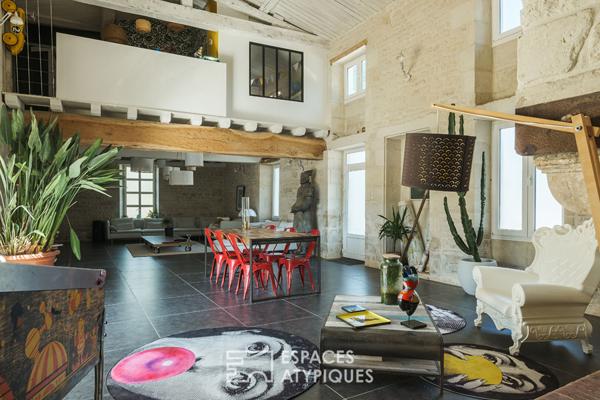 Vivre l’atypique : maison de caractère, nature et créativité