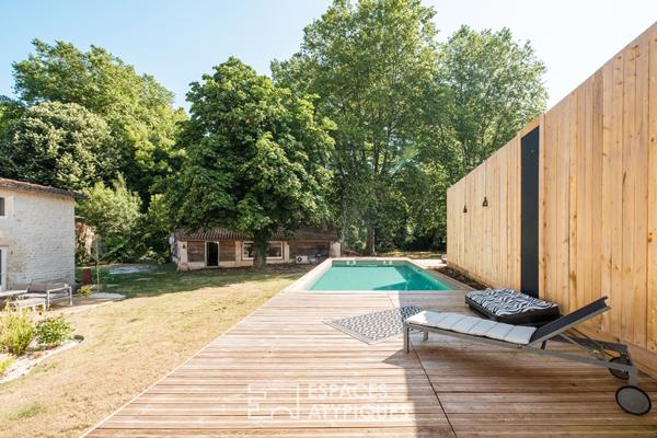 Vivre l’atypique : maison de caractère, nature et créativité