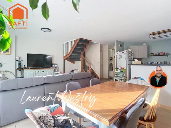 Maison familiale 6 chambres, lumineuse, résidence sécurisée.