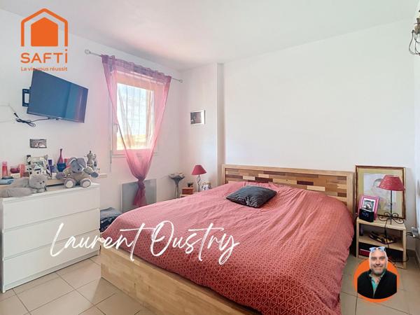 Maison familiale 6 chambres, lumineuse, résidence sécurisée.