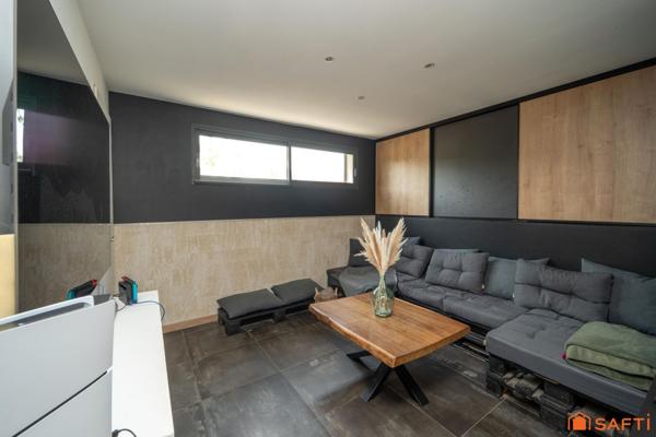 Maison contemporaine 165 m² avec piscine, spa et panneaux photovoltaïques