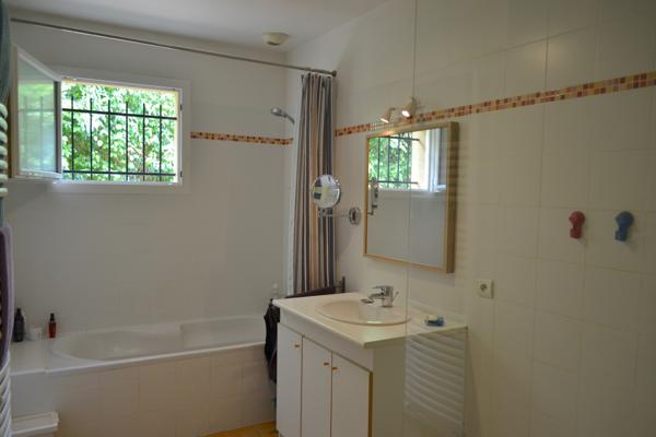 Villefontaine (38090) MAISON T4 TERRAIN 823m2