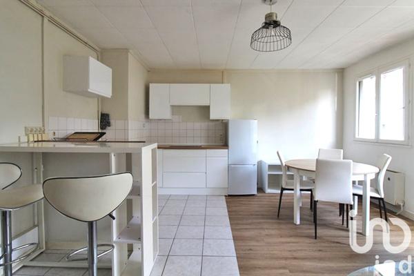 Location appartement 3 pièces 57 m² Caen