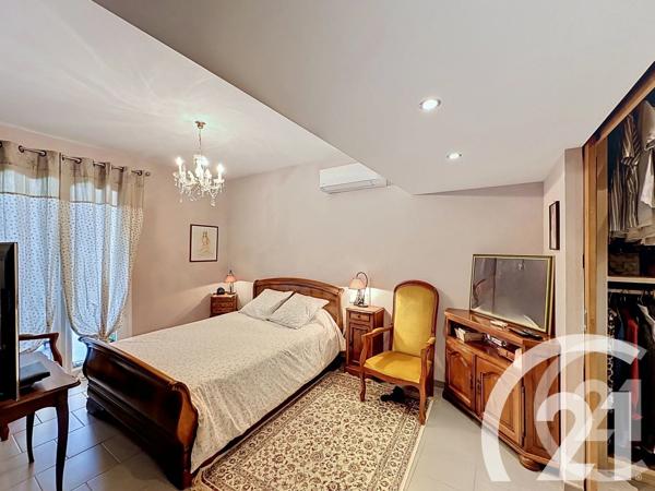 Maison à vendre  5 pièces - 152 m 2   TAILLADES  - 84