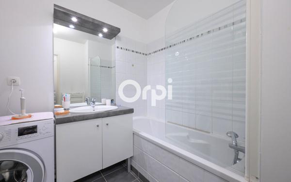 Appartement à vendre    3 pièces • 56 m2 Valenciennes