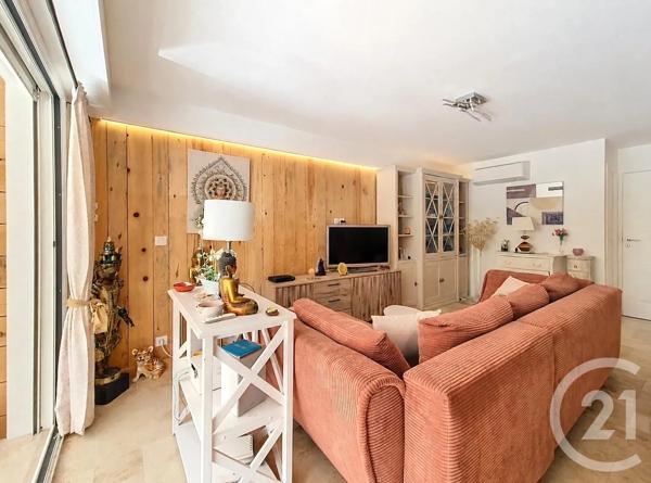 Appartement T2 à vendre  2 pièces - 44,38 m 2   FREJUS  - 83