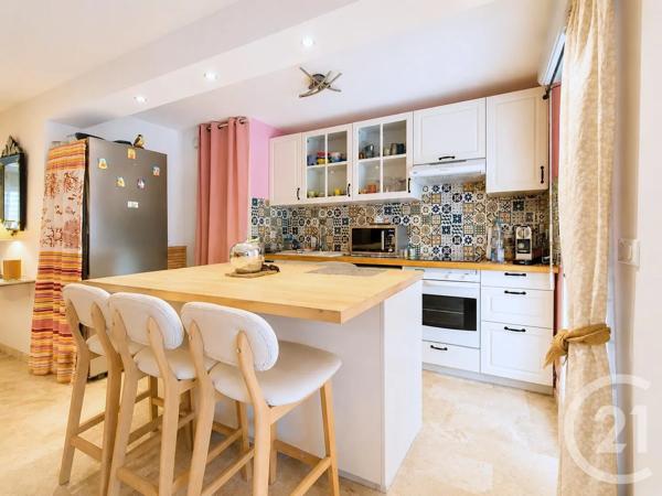 Appartement T2 à vendre  2 pièces - 44,38 m 2   FREJUS  - 83