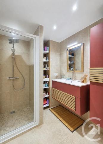 Appartement T2 à vendre  2 pièces - 44,38 m 2   FREJUS  - 83