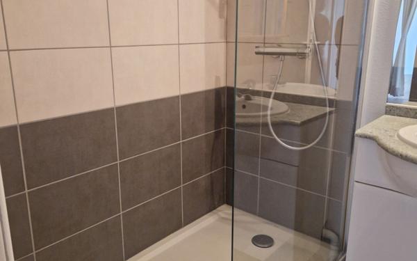 Appartement à louer    2 pièces •  Saint-Étienne-de-Tulmont