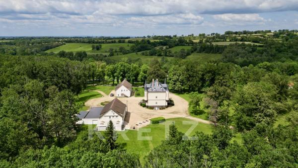 Château avec parc de 30 ha