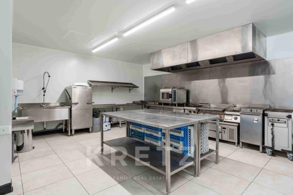 Château avec parc de 30 ha