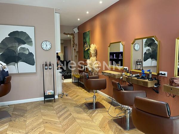 Triangle d'Or Local commercial 52m² à Bordeaux