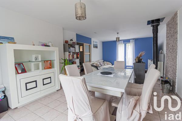 Maison à vendre 5 pièces 115 m² Saint-Pierre-lès-Nemours