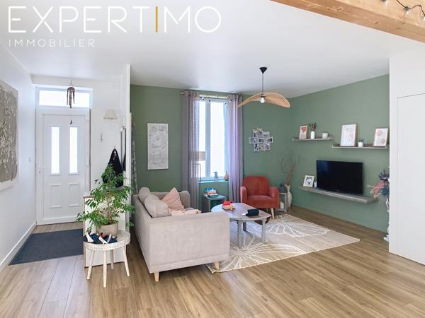 EXCLUSIVITÉ - QUARTIER TOUTES-AIDES - MAISON EN PIERRE ENTIÈREMENT RÉNOVÉE, 2 CHAMBRES - DPE C