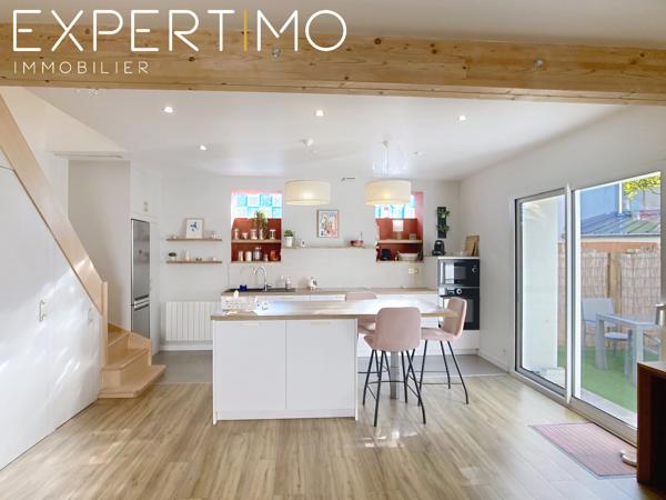 EXCLUSIVITÉ - QUARTIER TOUTES-AIDES - MAISON EN PIERRE ENTIÈREMENT RÉNOVÉE, 2 CHAMBRES - DPE C