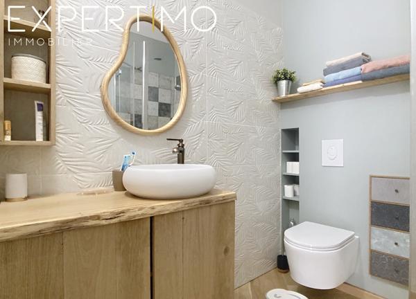 EXCLUSIVITÉ - QUARTIER TOUTES-AIDES - MAISON EN PIERRE ENTIÈREMENT RÉNOVÉE, 2 CHAMBRES - DPE C