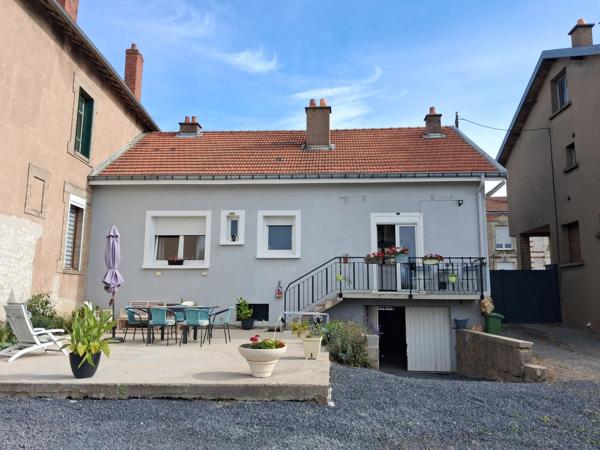 Maison rénovée PLAIN PIED F5 DE 110 M2 JARDIN TERRASSE