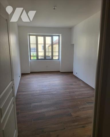 BYANS-SUR-DOUBS APPARTEMENT DE 129.52 M²