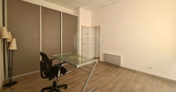 Bureau T1 en vente - 