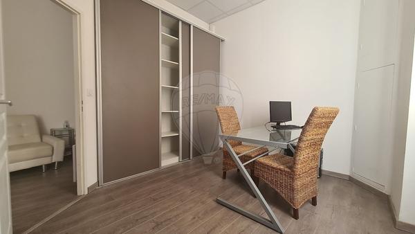 Bureau T1 en vente - 