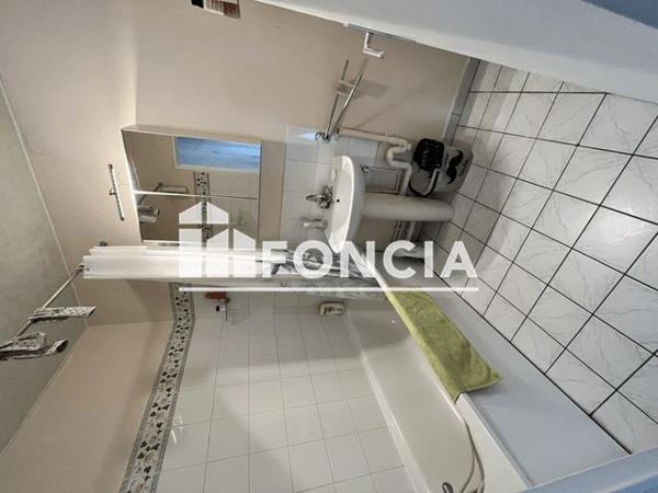 Location Appartement 3 pièces 67.1 m² - 1 RUE COPENHAGUE Elancourt 78990