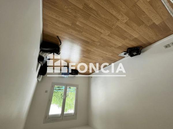 Location Appartement 3 pièces 67.1 m² - 1 RUE COPENHAGUE Elancourt 78990