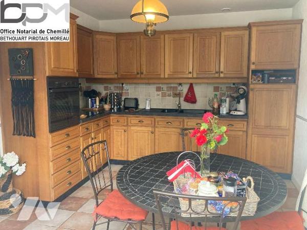 Maison à vendre à La Salle-de-Vihiers (49310), Entre Chemillé et Vihiers. À découvrir sans tard...