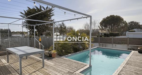 À vendre Maison 7 pièces 144 m² - Angoulins 17690