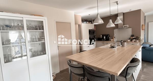 À vendre Maison 7 pièces 144 m² - Angoulins 17690