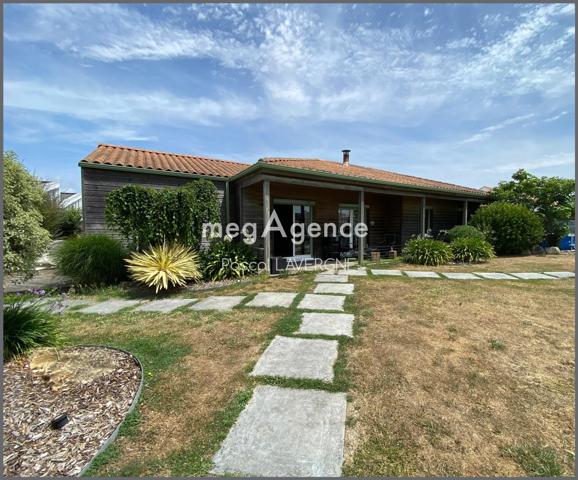 Maison à CHALLANS, 85300 - 5 pièces 120m²