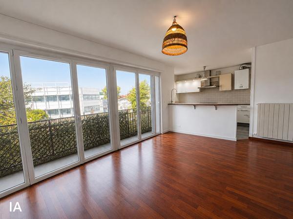 Appartement à vendre T4 Mont De Marsan centre ville 3 chambres balcon parking
