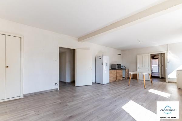 Immeuble mixte à vendre MIREBEAU SUR BEZE (21) pour investisseur excellente rentabilité