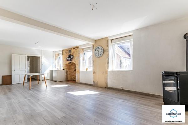 Immeuble mixte à vendre MIREBEAU SUR BEZE (21) pour investisseur excellente rentabilité