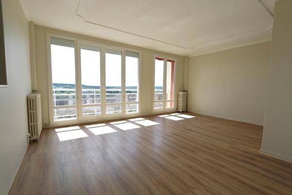 Appartement 4 pièces de 80 m² proche gare