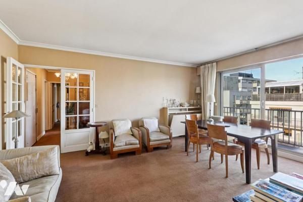 Dernier étage - Appartement de 75 m² au calme absolu 