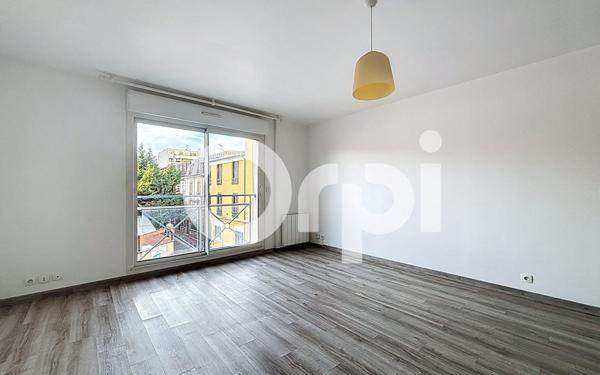 Appartement à louer    2 pièces •  Montrouge