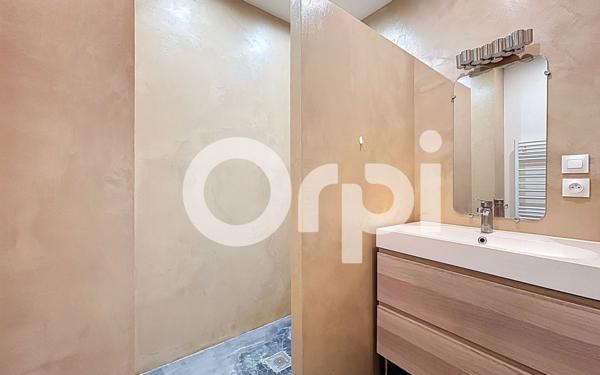 Appartement à louer    2 pièces •  Montrouge