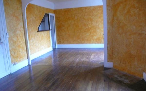 Appartement à louer    3 pièces •  Cosne-Cours-sur-Loire