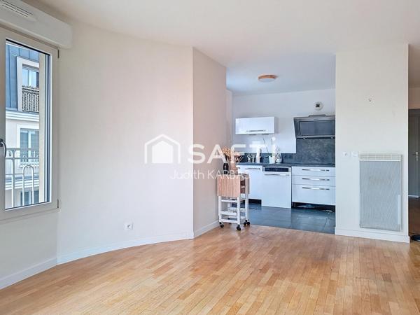 Appartement lumineux trois pièces au cœur du quartier Mairie de Romainville avec cave et parking