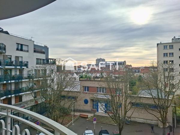 Appartement lumineux trois pièces au cœur du quartier Mairie de Romainville avec cave et parking