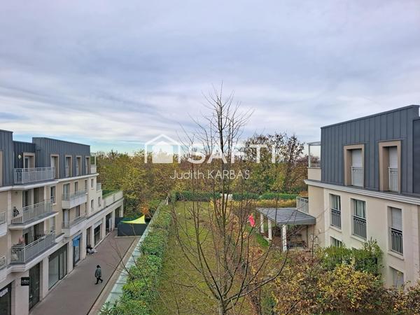 Appartement lumineux trois pièces au cœur du quartier Mairie de Romainville avec cave et parking