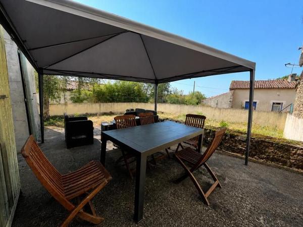 Maison à vendre 69 000 € Abzac 6 p 141,2 m² DPE F