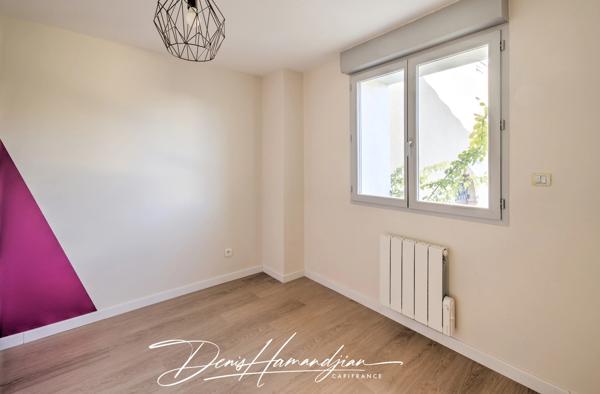 Maison à vendre 5 pièces - 4 Chambres - 122 m2 - FONTAINES SAINT MARTIN (69270)