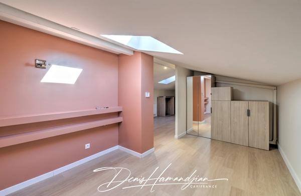 Maison à vendre 5 pièces - 4 Chambres - 122 m2 - FONTAINES SAINT MARTIN (69270)