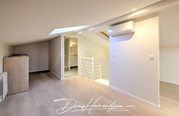 Maison à vendre 5 pièces - 4 Chambres - 122 m2 - FONTAINES SAINT MARTIN (69270)