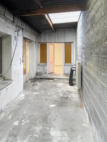 Année de construction 1960, travaux à prévoir