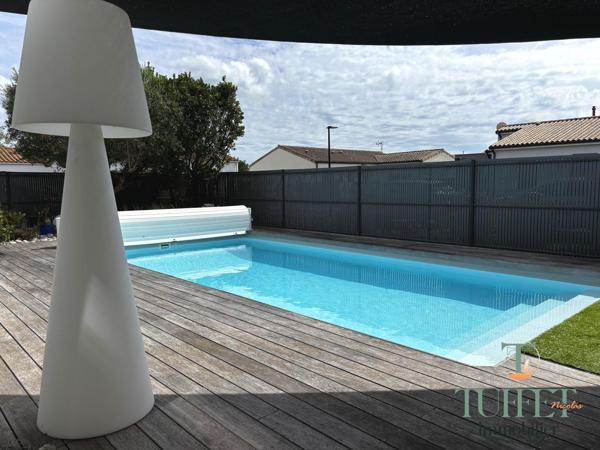 Villa contemporaine haut de gamme avec piscine chauffée- Résidence sécurisée