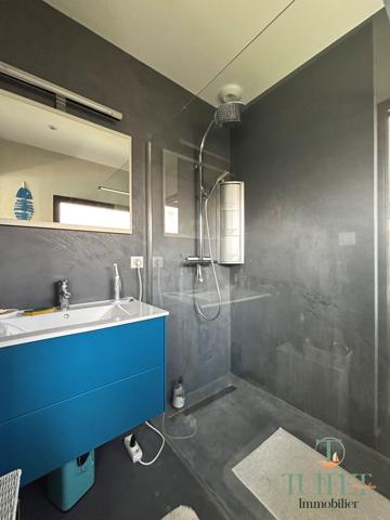 Villa contemporaine haut de gamme avec piscine chauffée- Résidence sécurisée