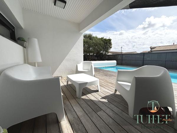 Villa contemporaine haut de gamme avec piscine chauffée- Résidence sécurisée