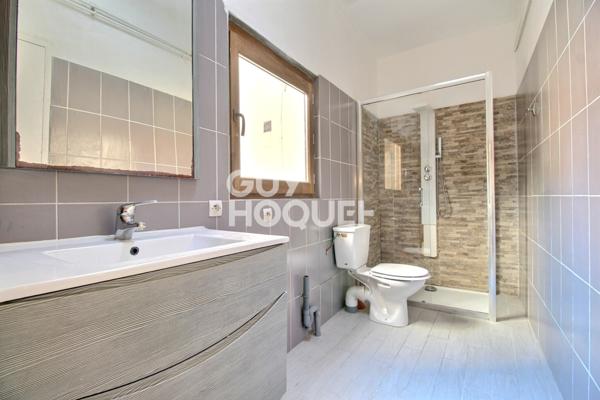 T3 au pied du métro Valmy